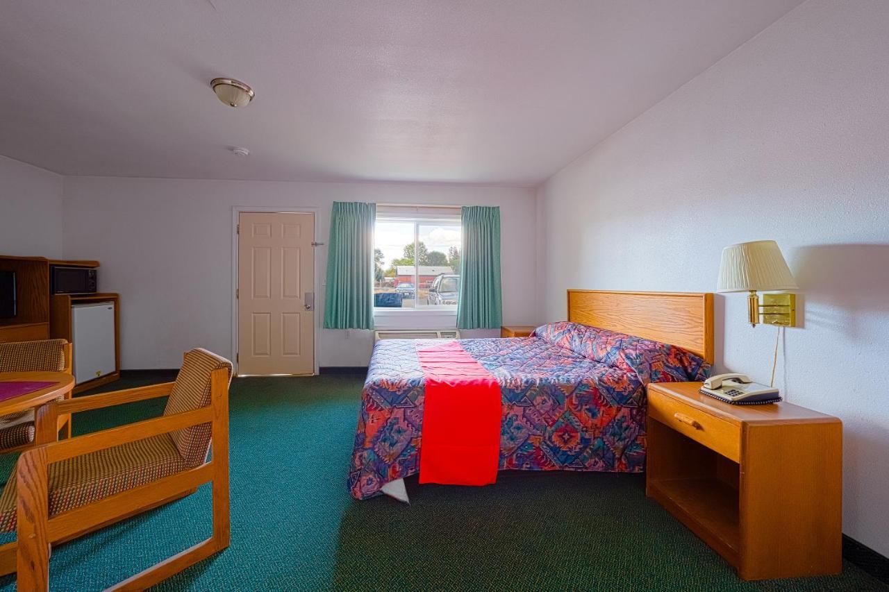 Oyo Riverside Inn John Day Or Екстер'єр фото