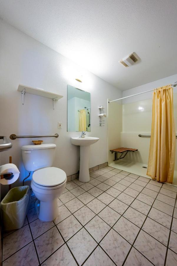 Oyo Riverside Inn John Day Or Екстер'єр фото