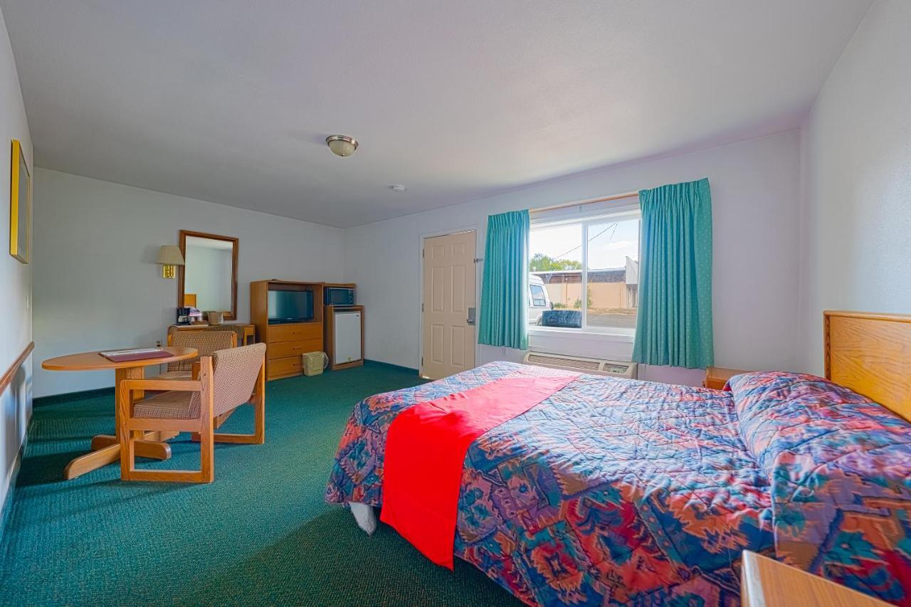 Oyo Riverside Inn John Day Or Екстер'єр фото